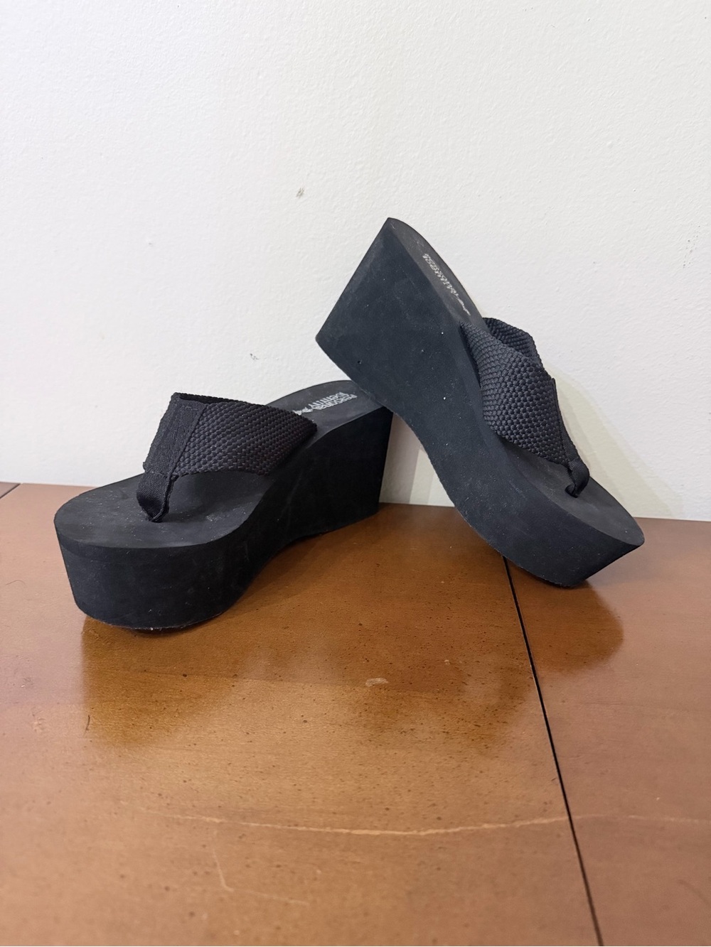 Y2K Platform Flip Flop Sandals Black Thick Chunky Heels Wedge 6 US Bratz Barbie